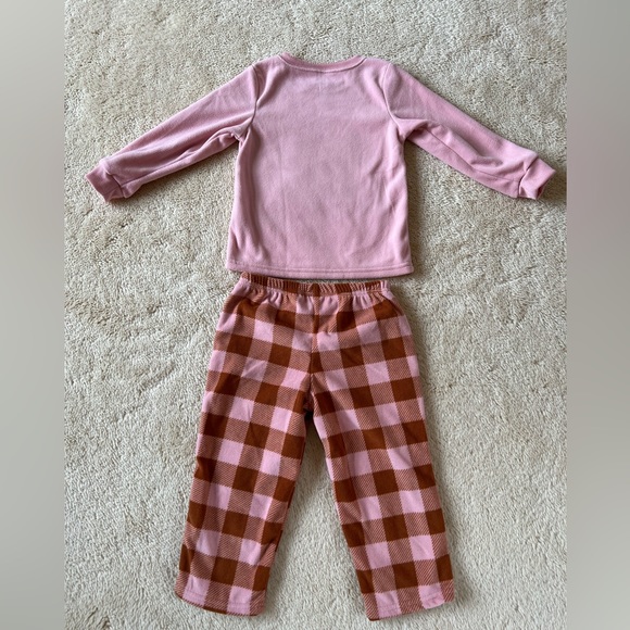 NEW CARTER’s Pajama Set 2T - Picture 2 of 3